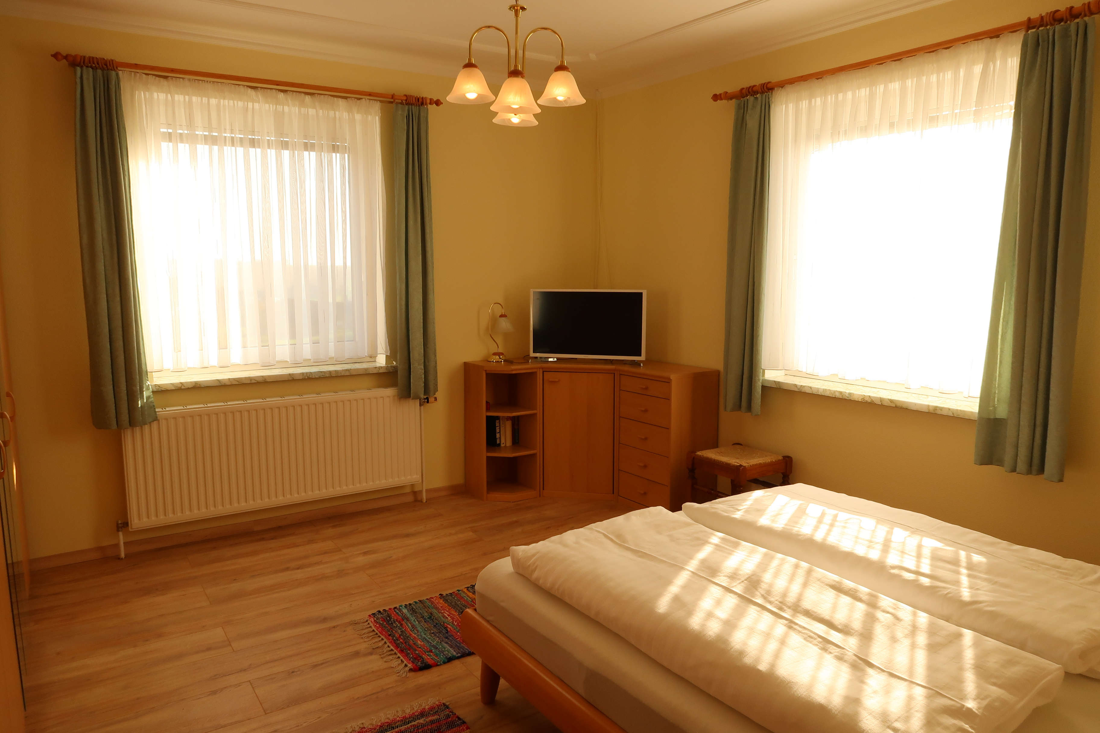 Schlafzimmer 1, Bild 1